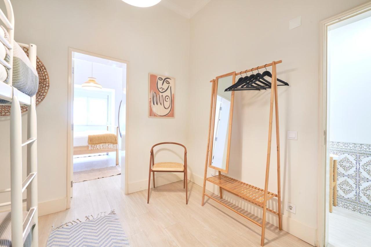 Charming 3Br Apt W/ Patio, By Timecooler Lisbon Exterior photo